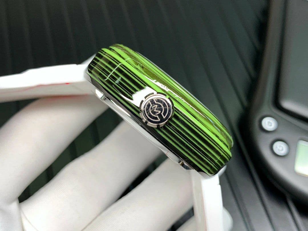 SevenFriday M3/05 Rocketbyz SVF 1:1 Best Edition on White Rubber Strap Miyota 8215 SevenFriday M3/05 Rocketbyz SVF 1:1 Best Edition on White Rubber Strap Miyota 8215