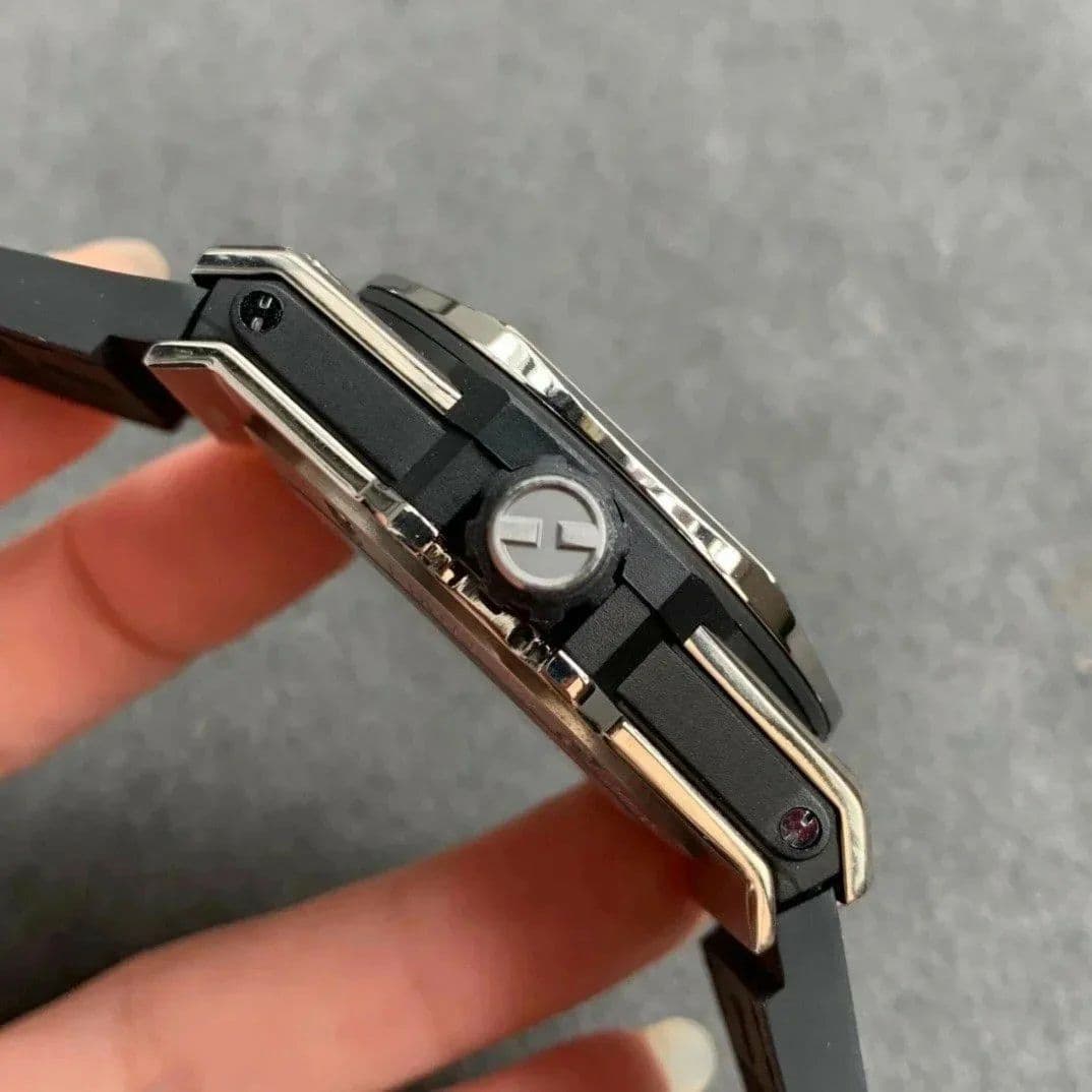 Big Bang Unico Sang Bleu Titanium HBF Skeleton Dial on Black Gummy Strap HUB1213