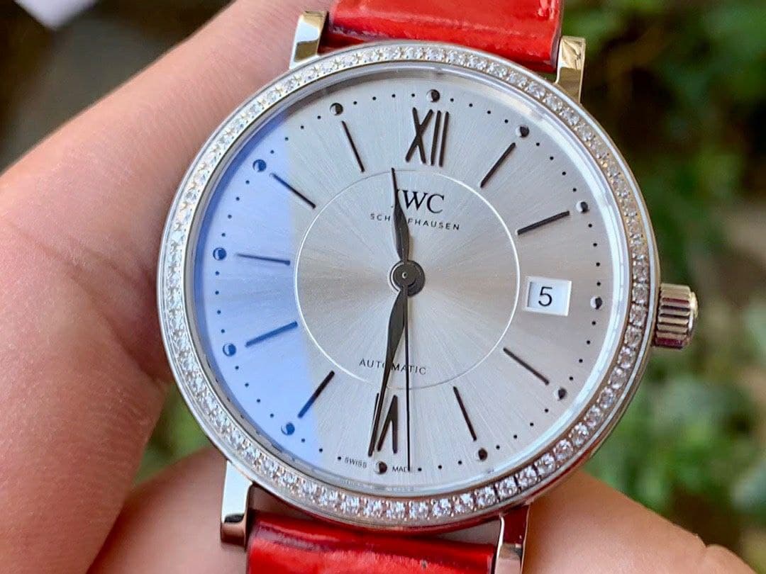 Portofino 37mm SS V7F 1:1 Best Edition White Dial Diamonds Bezel on Red Leather Strap Portofino 37mm SS V7F 1:1 Best Edition White Dial Diamonds Bezel on Red Leather Strap
