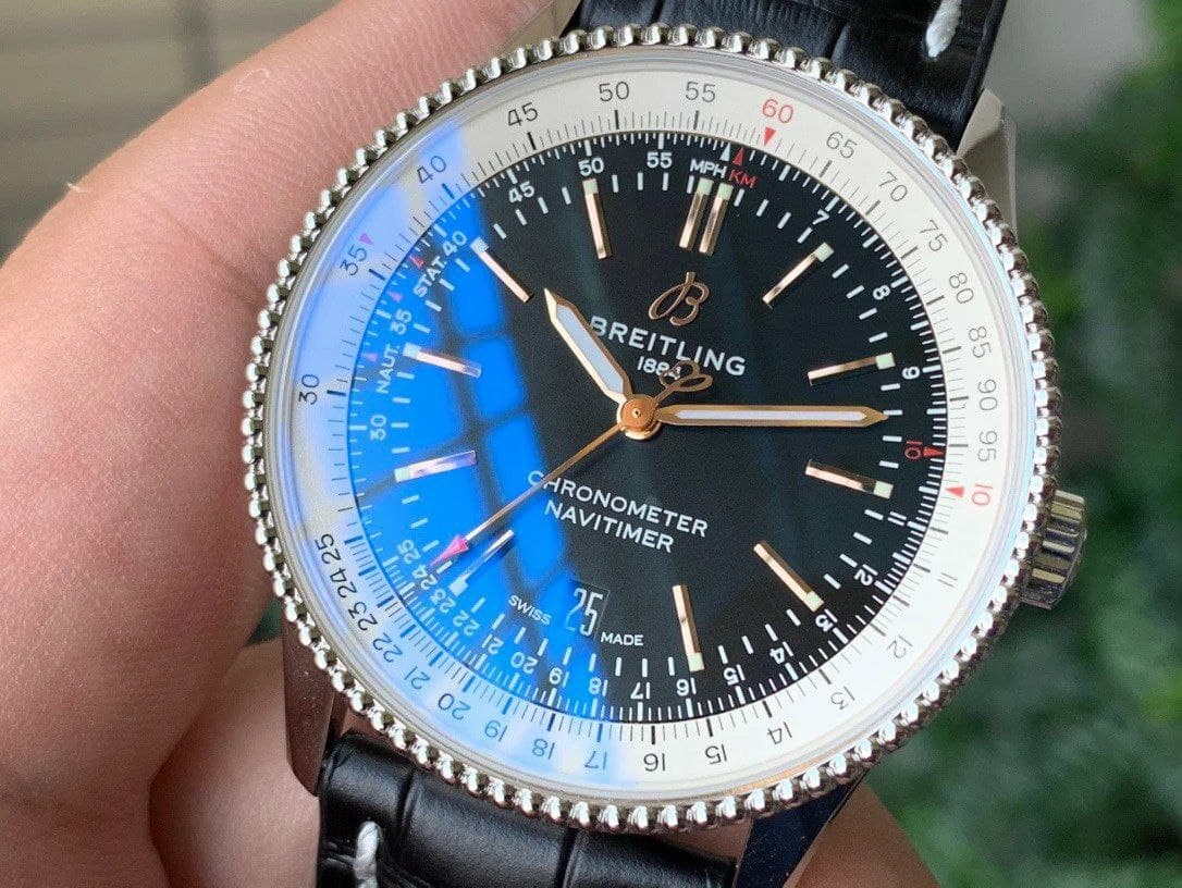 Navitimer 1 SS 41mm V7F 1:1 Best Edition White Bezel Black Dial on Black Leather Navitimer 1 SS 41mm V7F 1:1 Best Edition White Bezel Black Dial on Black Leather