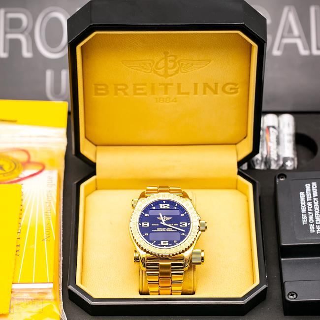 Breitling Black Emergency K76321 43mm Dial with 18k Yellow Gold Watch Breitling Black Emergency K76321 43mm Dial with 18k Yellow Gold Watch