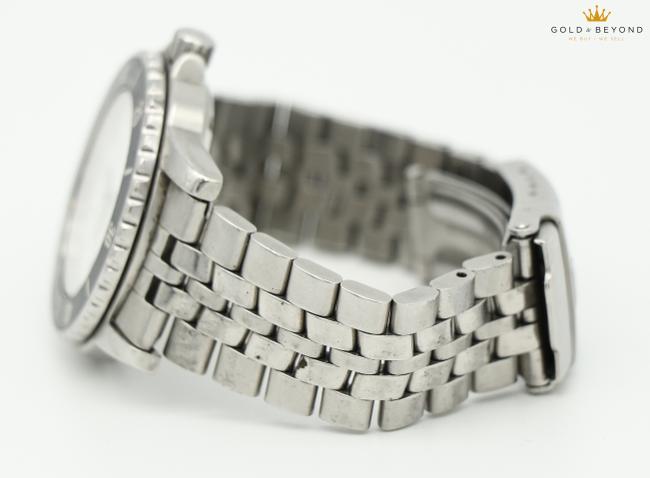 TAG Heuer White/ Steel Professional Quartz 36mm Wd1213 Watch TAG Heuer White/ Steel Professional Quartz 36mm Wd1213 Watch