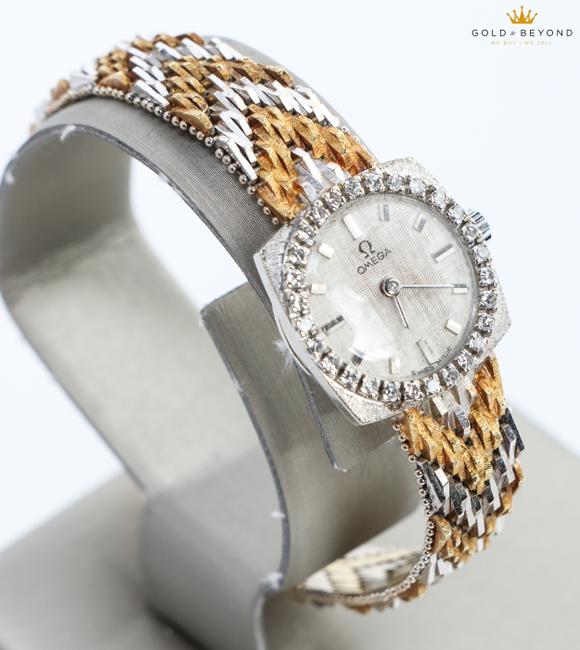 Omega Two Tone Gold Vintage 18kt 1940s Ladies Cocktail Watch Omega Two Tone Gold Vintage 18kt 1940s Ladies Cocktail Watch