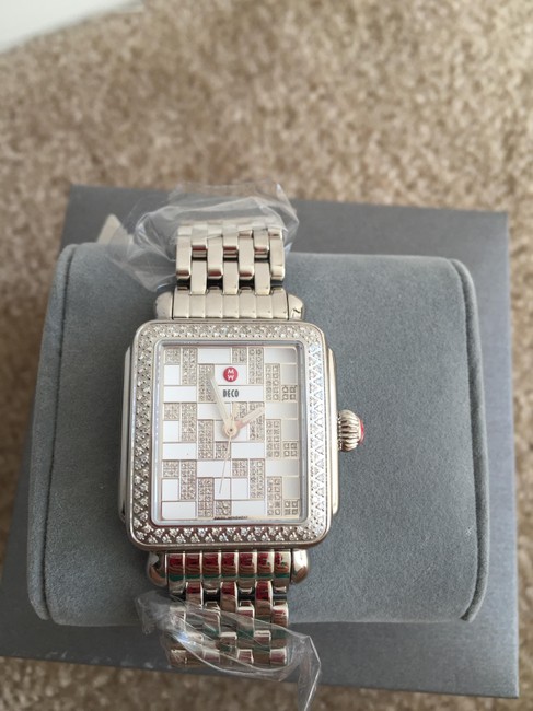 Michele Silver/ White " Trunk Show " Deco Diamond Square Pattern Mw06t01a1999 Watch Michele Silver/ White " Trunk Show " Deco Diamond Square Pattern Mw06t01a1999 Watch