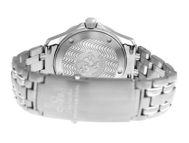 Omega Silver Mens Midsize 36mm Seamaster 2561.80 James Bond Date 300m Quartz Watch Omega Silver Mens Midsize 36mm Seamaster 2561.80 James Bond Date 300m Quartz Watch