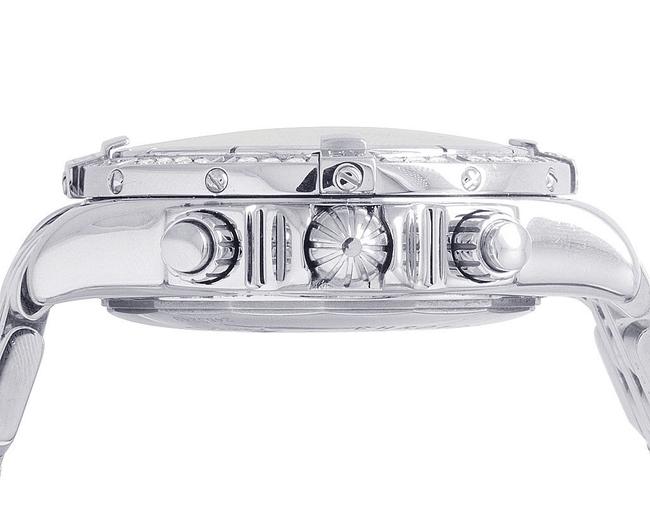 Breitling White / Ivory Custom A13356 Evolution Chronomat 43mm Silver Dial Diamond 2.5ct Watch Breitling White / Ivory Custom A13356 Evolution Chronomat 43mm Silver Dial Diamond 2.5ct Watch