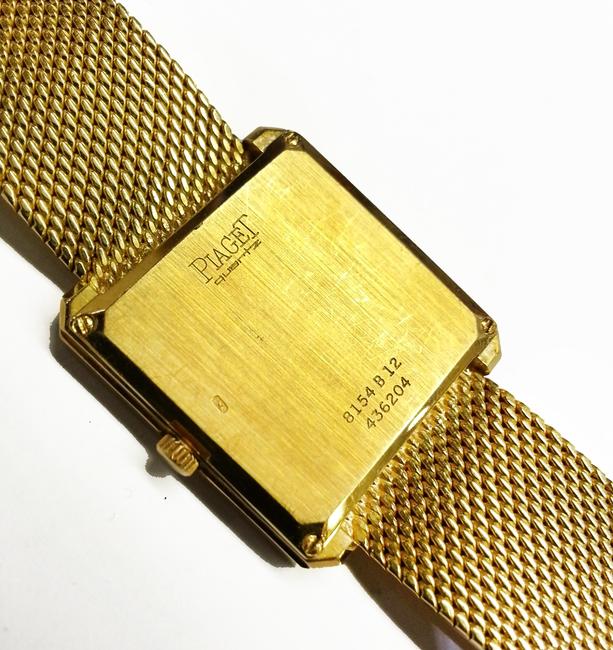 Piaget Vintage 18 Karat(750) Yellow Gold Quartz Watch Piaget Vintage 18 Karat(750) Yellow Gold Quartz Watch