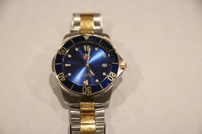 TAG Heuer Gold and Silver Wab1120gv0720 Professional 300 Meters Watch TAG Heuer Gold and Silver Wab1120gv0720 Professional 300 Meters Watch