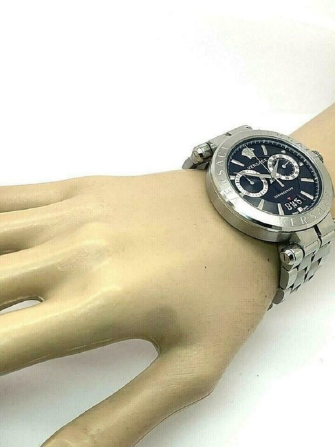 Versace Silver Chronograph Vebr00818 Aion Stainless Steel Mens Watch Versace Silver Chronograph Vebr00818 Aion Stainless Steel Mens Watch