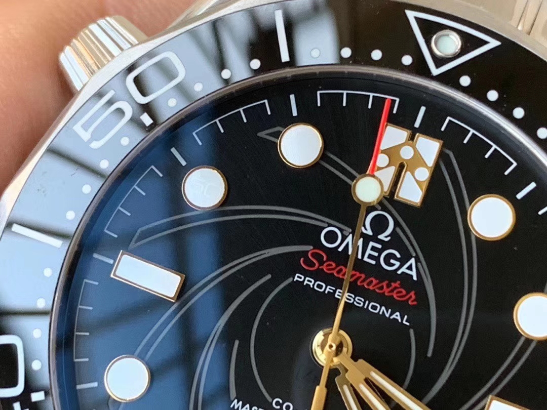 OMG0671A - Seamaster 300m James Bond 007 SS/SS OMF A8800 OMG0671A - Seamaster 300m James Bond 007 SS/SS OMF A8800