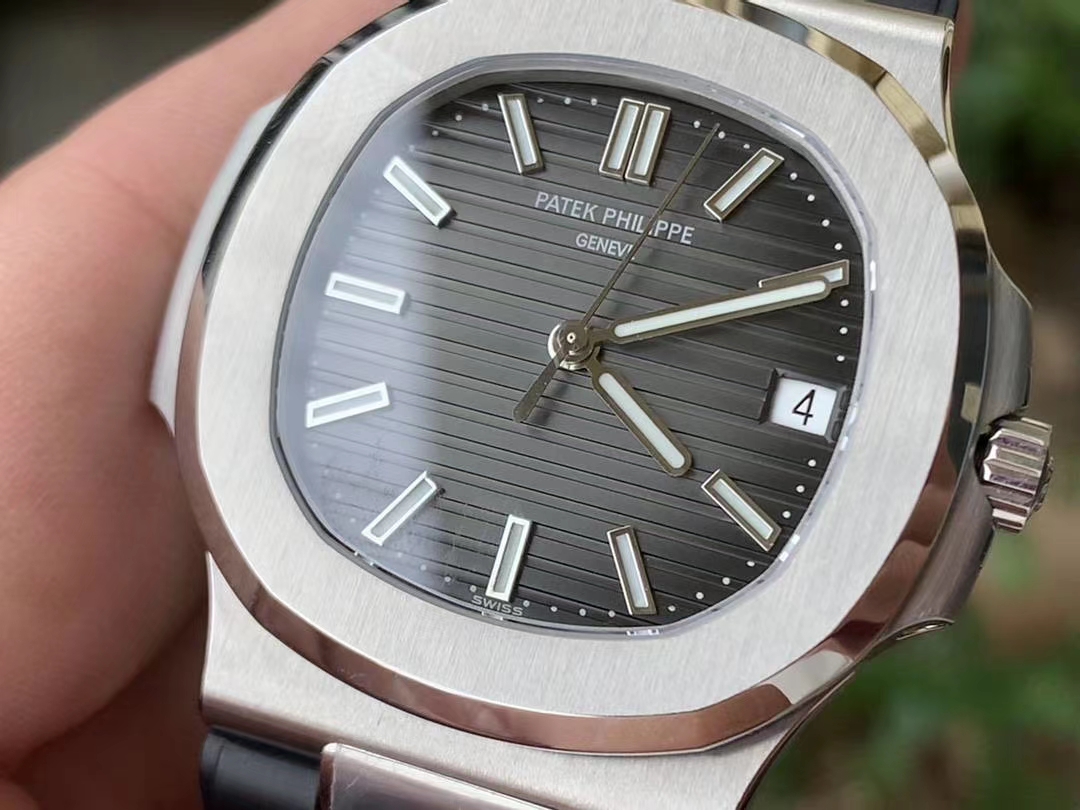 NAUTILUS 5711 RG GRF 1:1 BEST EDITION GREY TEXTURED DIAL ON BLACK LEATHER STRAP 324CS