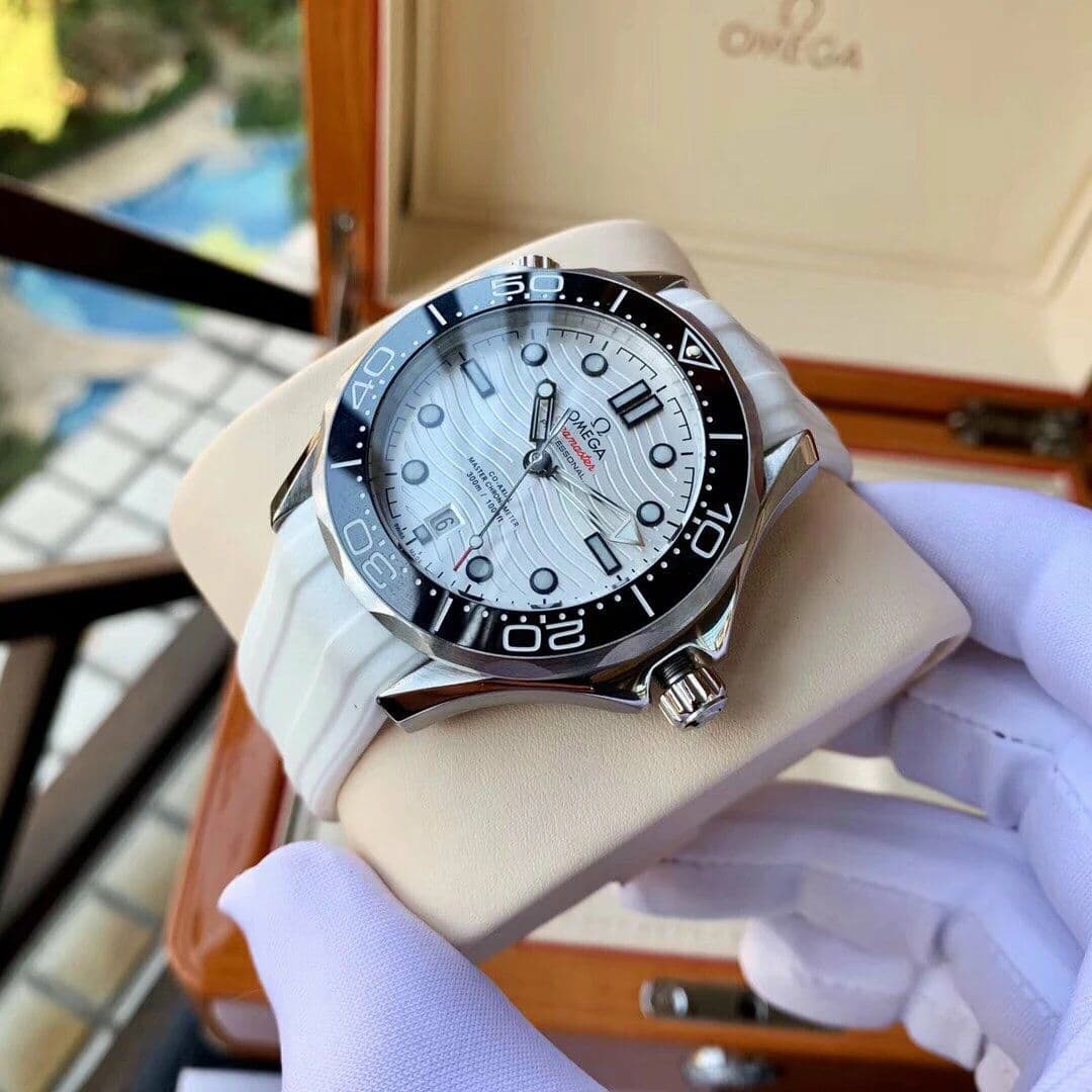 Omega Seamaster White Dial on White Rubber Strap