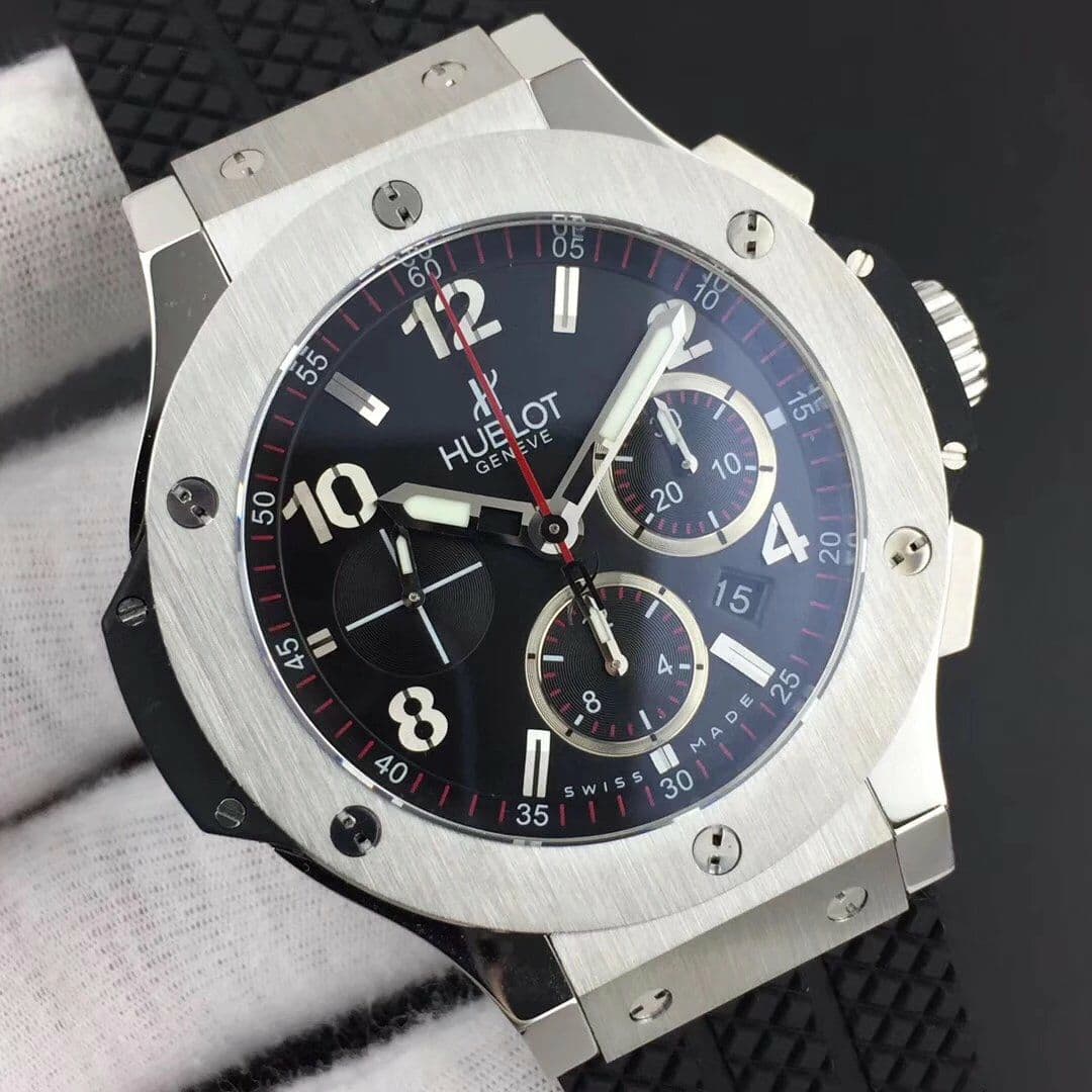 Big Bang Evolution 44mm SS Black Dial on Black Rubber Strap HUB4104 Big Bang Evolution 44mm SS Black Dial on Black Rubber Strap HUB4104