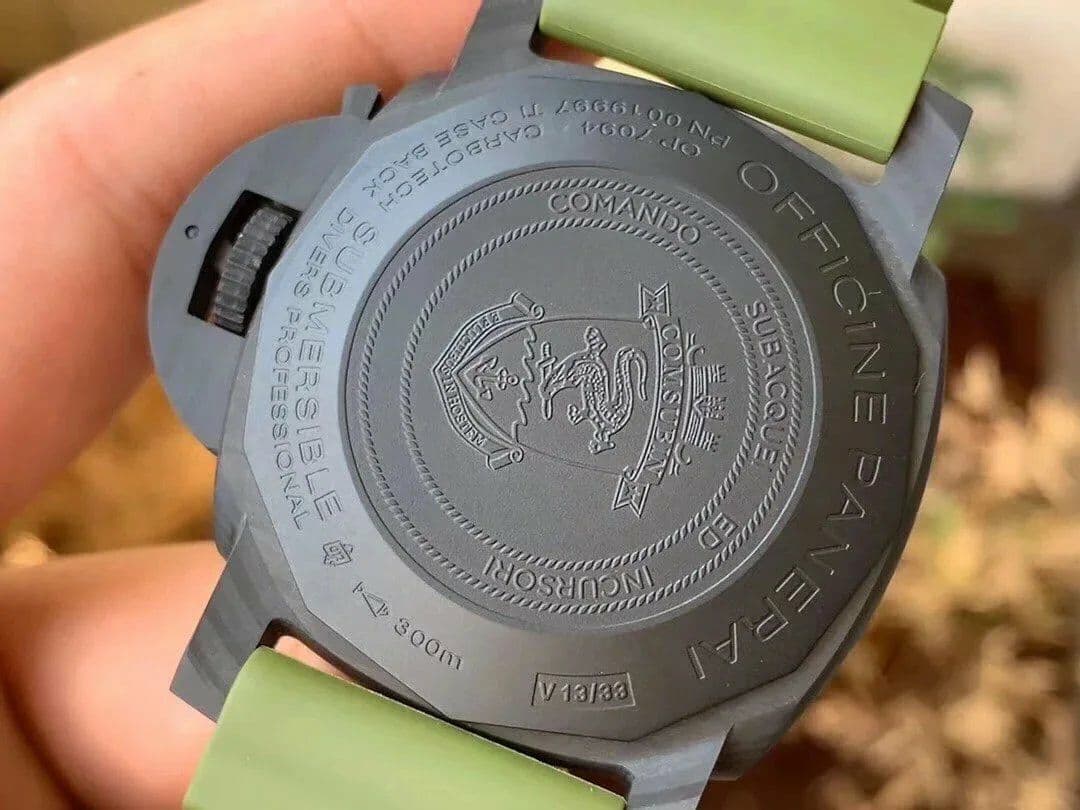 PAM961 Carbotech VSF Best Edition Carbon Dial on Green Rubber Strap P.9010 Clone PAM961 Carbotech VSF Best Edition Carbon Dial on Green Rubber Strap P.9010 Clone