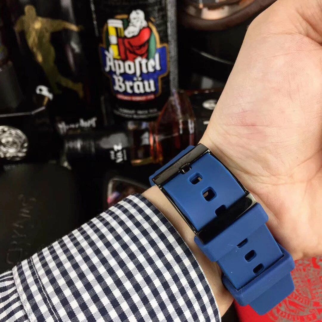 Breitling Colt Skyracer Blue Dial on Blue Rubber Strap