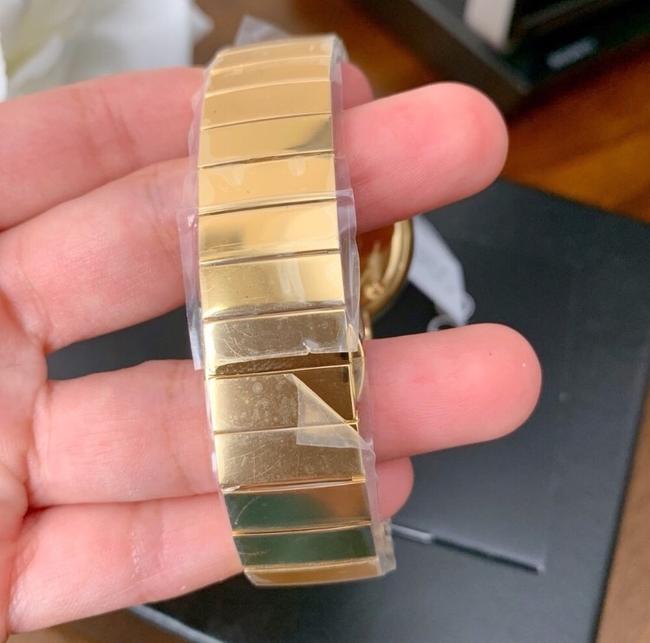 Movado Gold Womens Edge Swiss Quartz Bracelet 34mm Watch