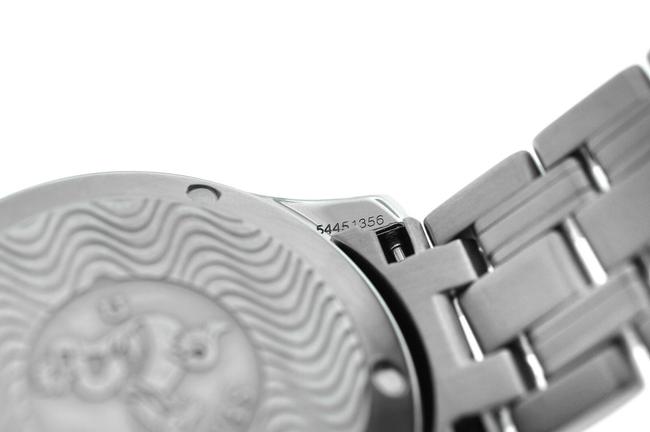 Omega Silver Seamaster 2561.8 Mens Midsize 36mm Stainless Steel Quartz Watch