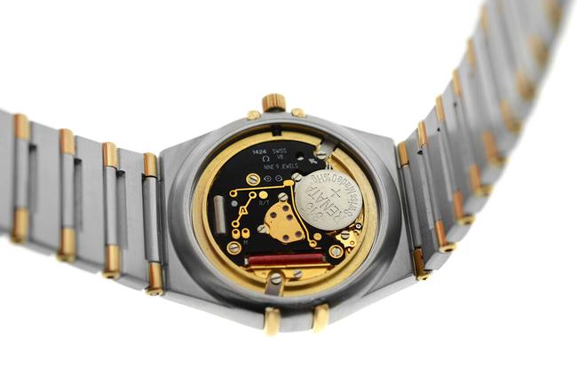 Omega Gold/Silver Constellation 796.1201 Half Bar 18k Yellow 27mm Quartz Watch