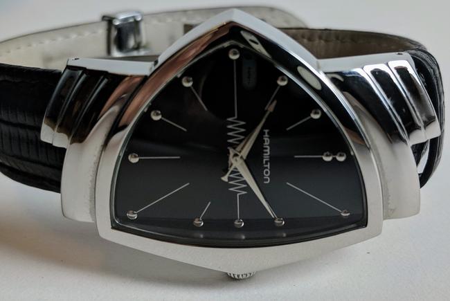 Hamilton Black Steel Ventura H244110 Quartz Mens Watch Hamilton Black Steel Ventura H244110 Quartz Mens Watch
