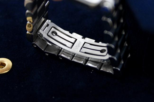 Chopard Montre Happy Sport Og/Ac Cdr Blanc Brilliant Diamonds Watch Chopard Montre Happy Sport Og/Ac Cdr Blanc Brilliant Diamonds Watch