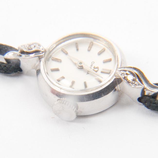 Omega 14k White Gold Leather Vintage Womens Timeless Wristwatch Watch Omega 14k White Gold Leather Vintage Womens Timeless Wristwatch Watch