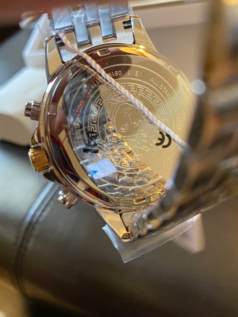 Versace Chrono Signature Stainless Steel Bracelet Watch Versace Chrono Signature Stainless Steel Bracelet Watch