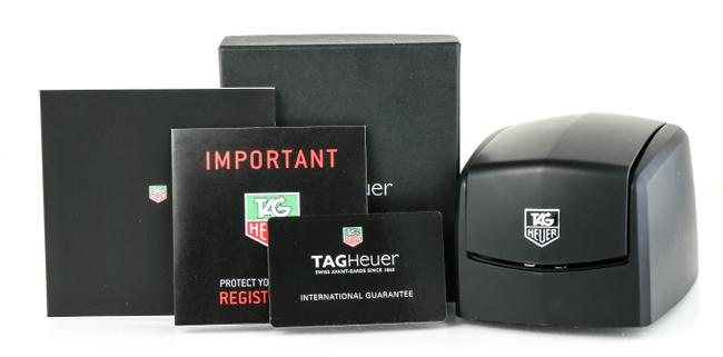 TAG Heuer Titanium and Stainless Steel Formula 1 Grande Date Wah1011 Watch TAG Heuer Titanium and Stainless Steel Formula 1 Grande Date Wah1011 Watch