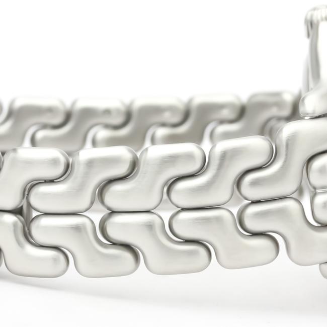 TAG Heuer Sel Stainless Steel Mens Sports Wg5211 Watch TAG Heuer Sel Stainless Steel Mens Sports Wg5211 Watch