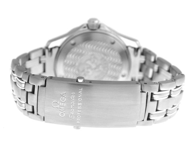 Omega Silver Mens Midsize 36mm Seamaster 2561.80 James Bond Date 300m Quartz Watch Omega Silver Mens Midsize 36mm Seamaster 2561.80 James Bond Date 300m Quartz Watch