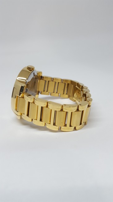 Movado Gold Swiss Champagne Dial Ladies 3600197 Watch Movado Gold Swiss Champagne Dial Ladies 3600197 Watch