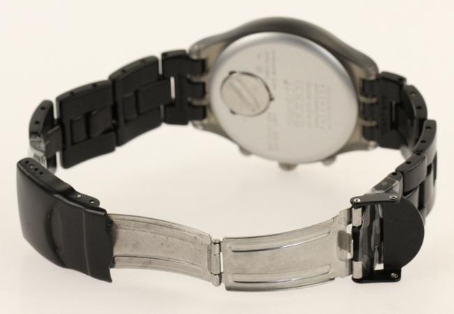 Swatch Black Svcm4009ag Aluminum Bracelet with Analog Dial Watch Swatch Black Svcm4009ag Aluminum Bracelet with Analog Dial Watch