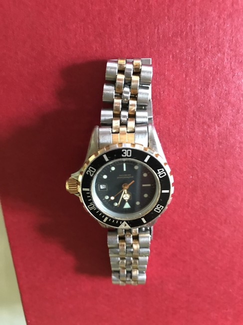 TAG Heuer Silver/Gold Womens Professional Dive Watch TAG Heuer Silver/Gold Womens Professional Dive Watch