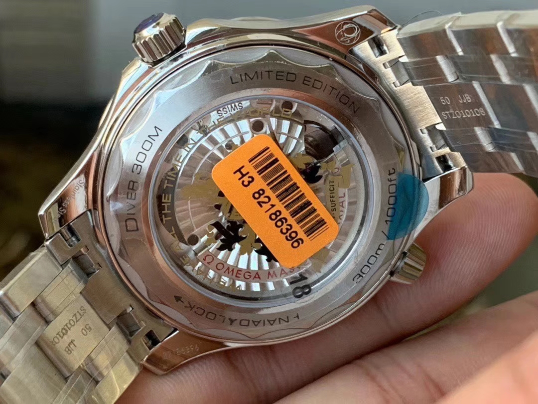 OMG0671A - Seamaster 300m James Bond 007 SS/SS OMF A8800 OMG0671A - Seamaster 300m James Bond 007 SS/SS OMF A8800