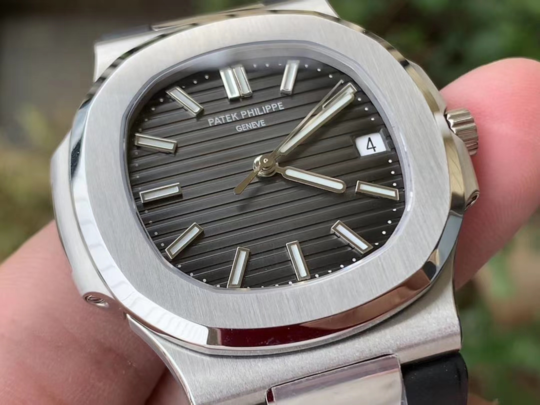NAUTILUS 5711 RG GRF 1:1 BEST EDITION GREY TEXTURED DIAL ON BLACK LEATHER STRAP 324CS