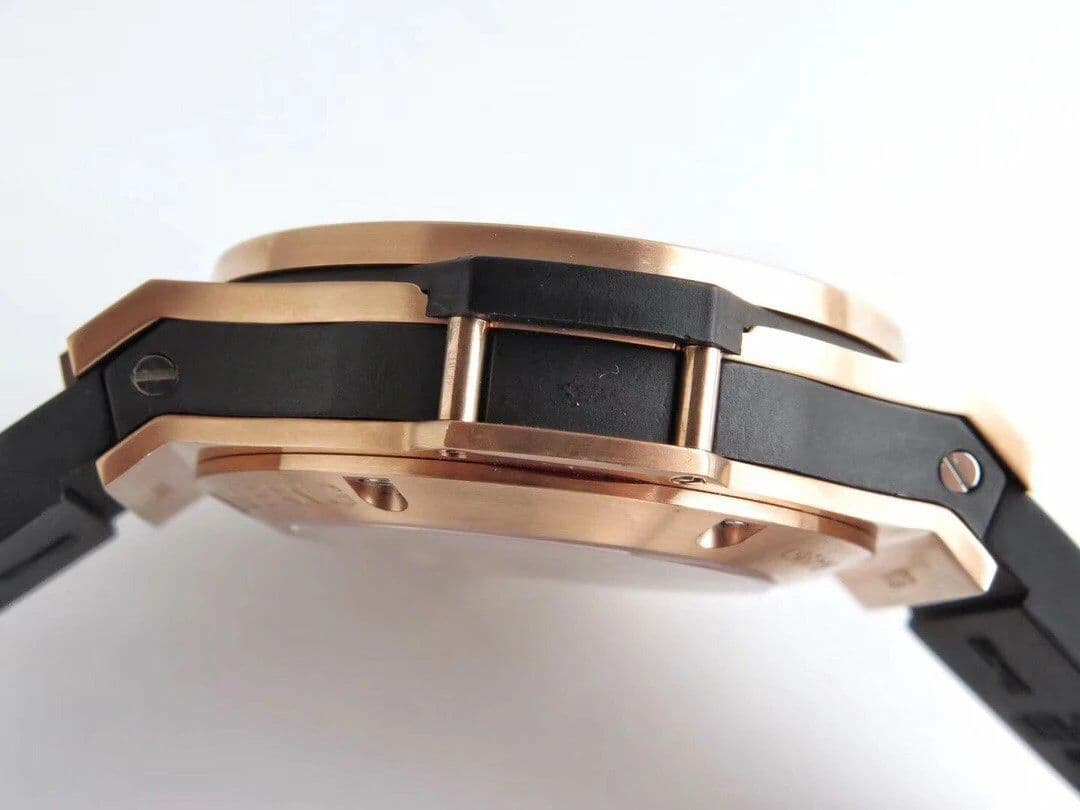 Big Bang 44mm SS Gold Dial Diamond Bezel on Black Leather Strap HUB4104 Big Bang 44mm SS Gold Dial Diamond Bezel on Black Leather Strap HUB4104