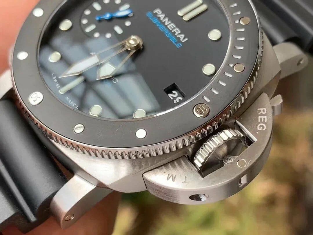 PAM683 Luminor Submersible VSF 1:1 Best Edition on Black Rubber Strap P.9010 Clone