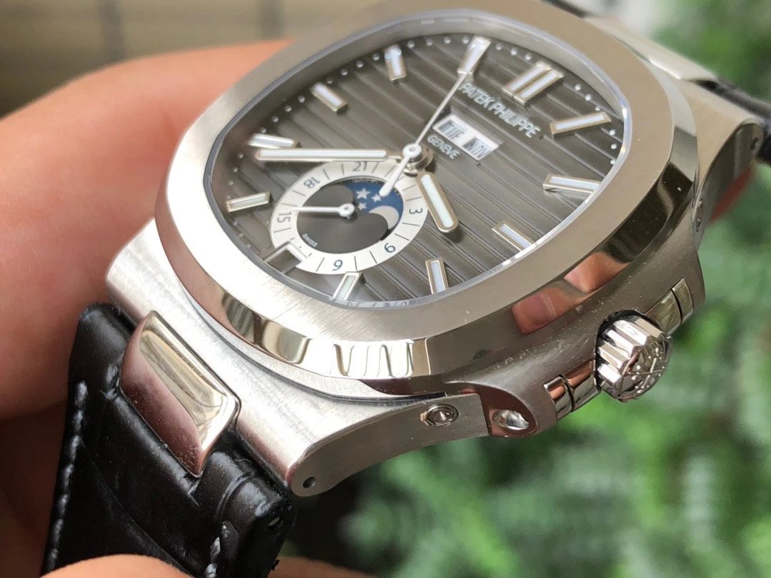 NAUTILUS 5726 COMPLICATED SS 1:1 BEST EDITION BLACK TEXTURED DIAL ON BLACK RUBBER STRAP A324