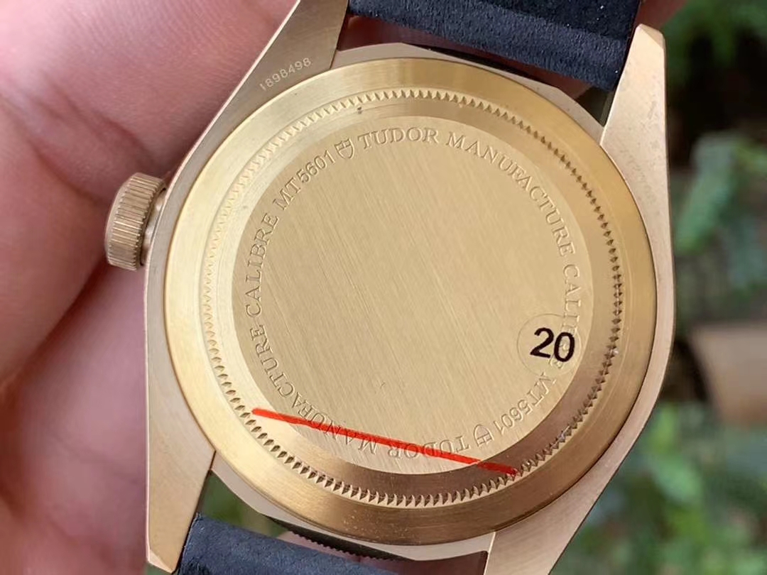 HERITAGE BLACK BAY BRONZE GRAY XF 1:1 BEST EDITION ON LEATHER STRAP A5612 V3