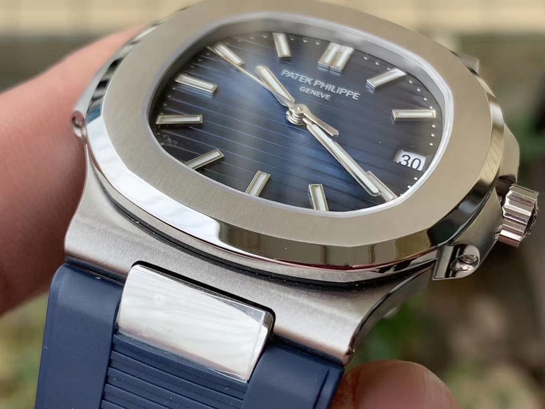 NAUTILUS 5711 RG GRF 1:1 BEST EDITION BLUE TEXTURED DIAL ON BLACK LEATHER STRAP 324CS