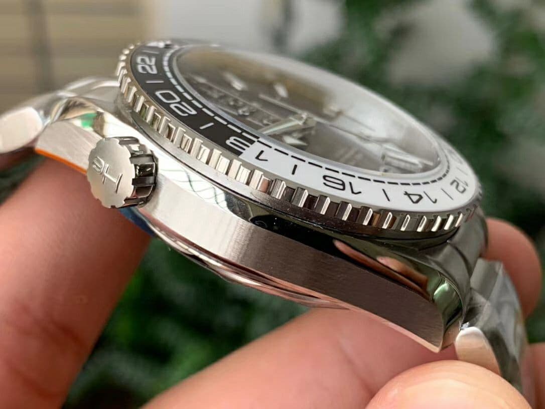 Planet Ocean 600M 'Tai Chi' GMT 43.5mm VSF 1:1 Best Edition Black/White Ceramic Bezel and Dial on SS Bracelet A8906 Super Clone