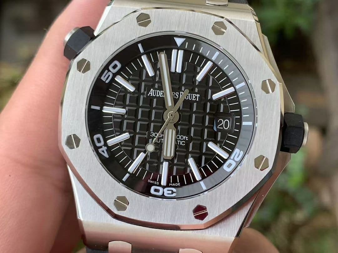 AP0643 - Royal Oak Offshore Diver 15710 SS/RU JF V10