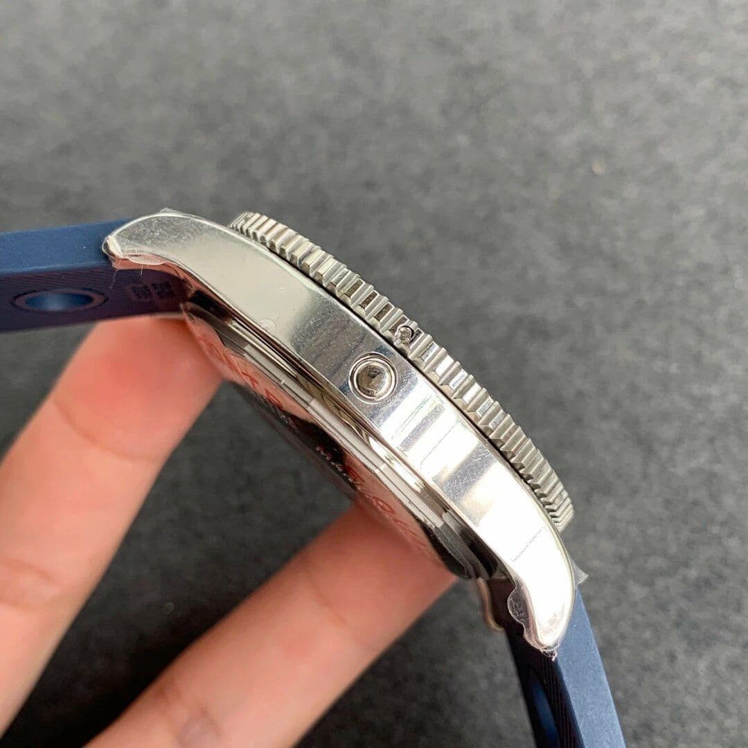 Breitling SuperOcean 44 Stainless SS/RU Blue/Stk GF Asia 2824