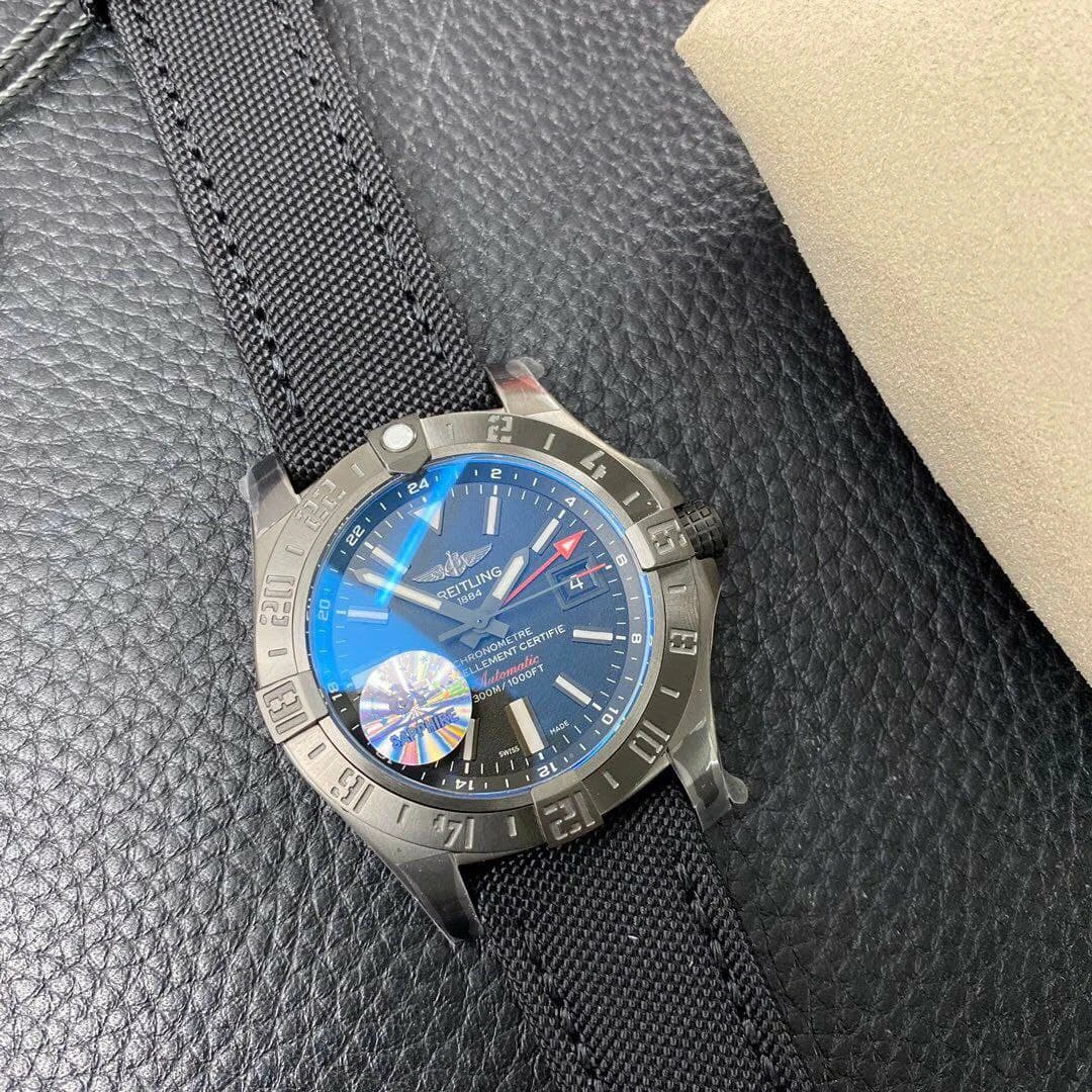 Avenger BlackBird 44mm DLC 1:1 Best Edition Titanium Case Black Dial on Black Rubber StrapV4 Avenger BlackBird 44mm DLC 1:1 Best Edition Titanium Case Black Dial on Black Rubber StrapV4