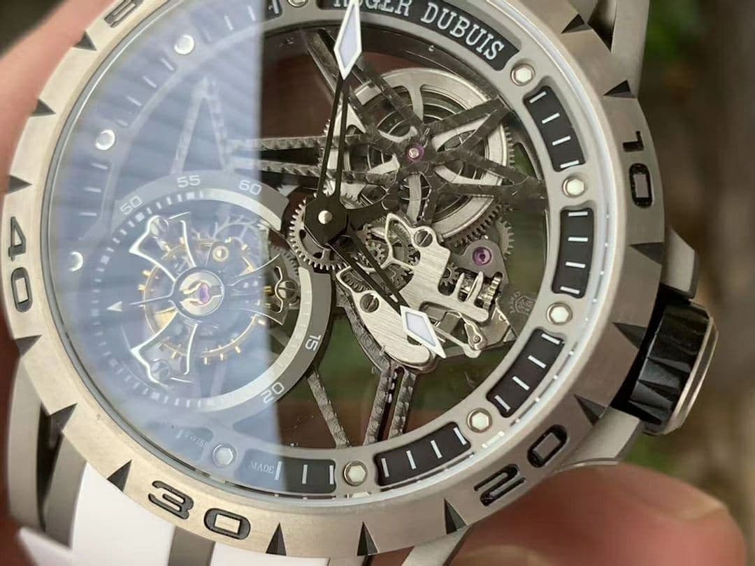 Roger Dubuis G041C - Excalibur Spider Skele Flying Tourb TI/RU White BBR