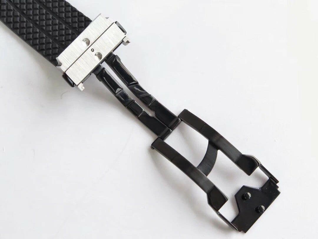 Big Bang 44mm SS Black Dial Diamond Bezel on Black Rubber Strap HUB4104