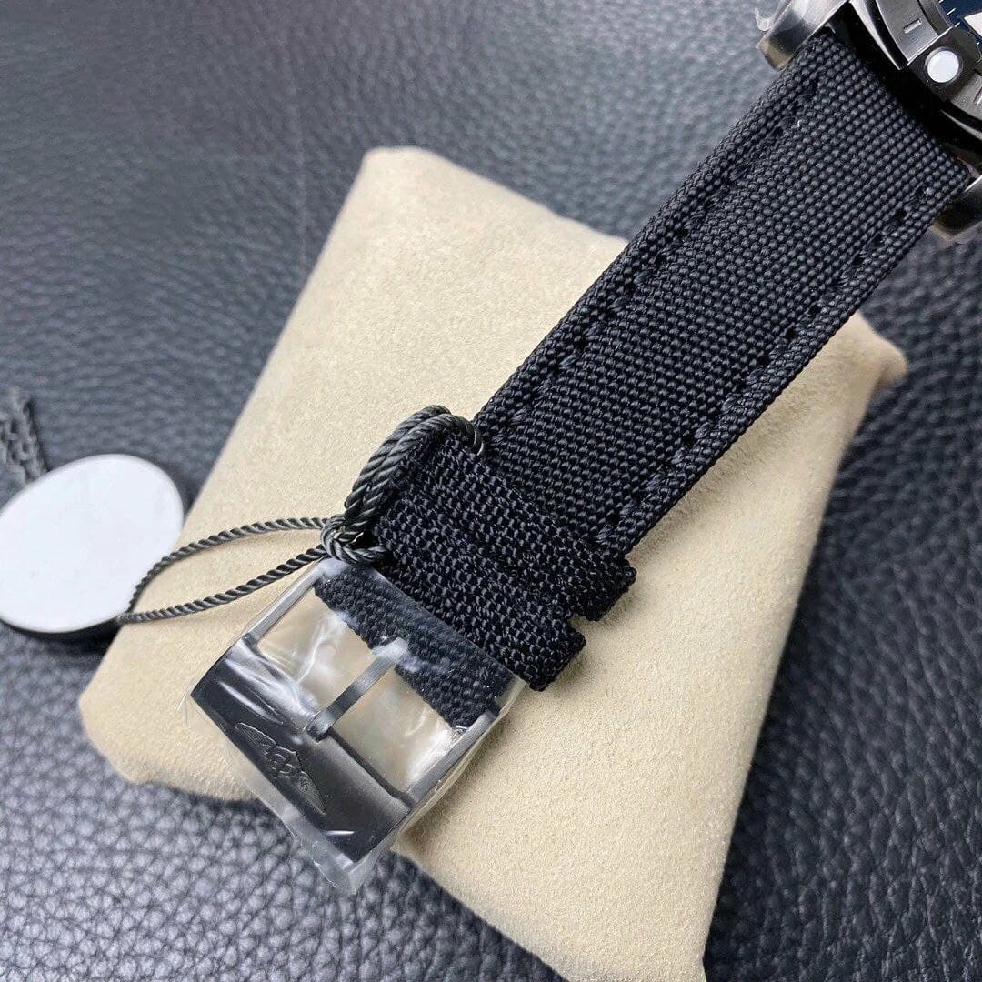 Avenger BlackBird 44mm DLC 1:1 Best Edition Titanium Case Black Dial on Black Rubber StrapV4