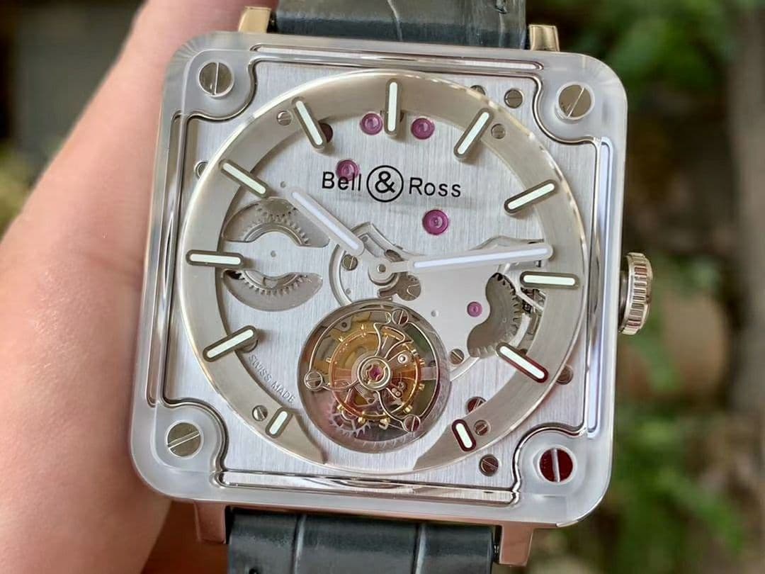 Bell &Roos