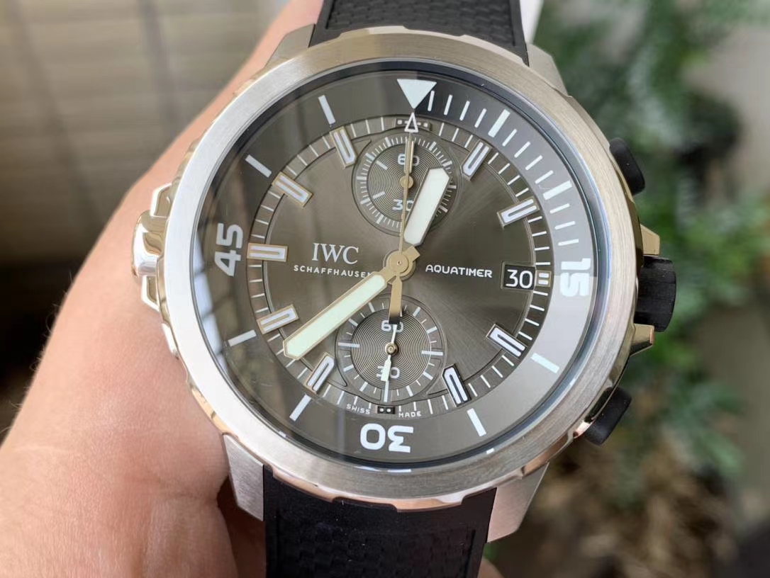 IWC0458 - Aquatimer Chronograph Sharks Grey SS/RU V6F A7750 IWC0458 - Aquatimer Chronograph Sharks Grey SS/RU V6F A7750