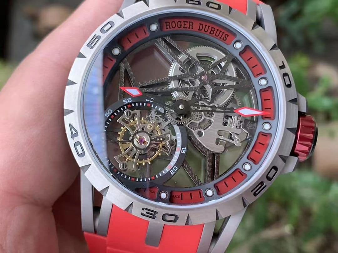 Roger Dubuis G041C - Excalibur Spider Skele Flying Tourb TI/RU Red BBR Roger Dubuis G041C - Excalibur Spider Skele Flying Tourb TI/RU Red BBR