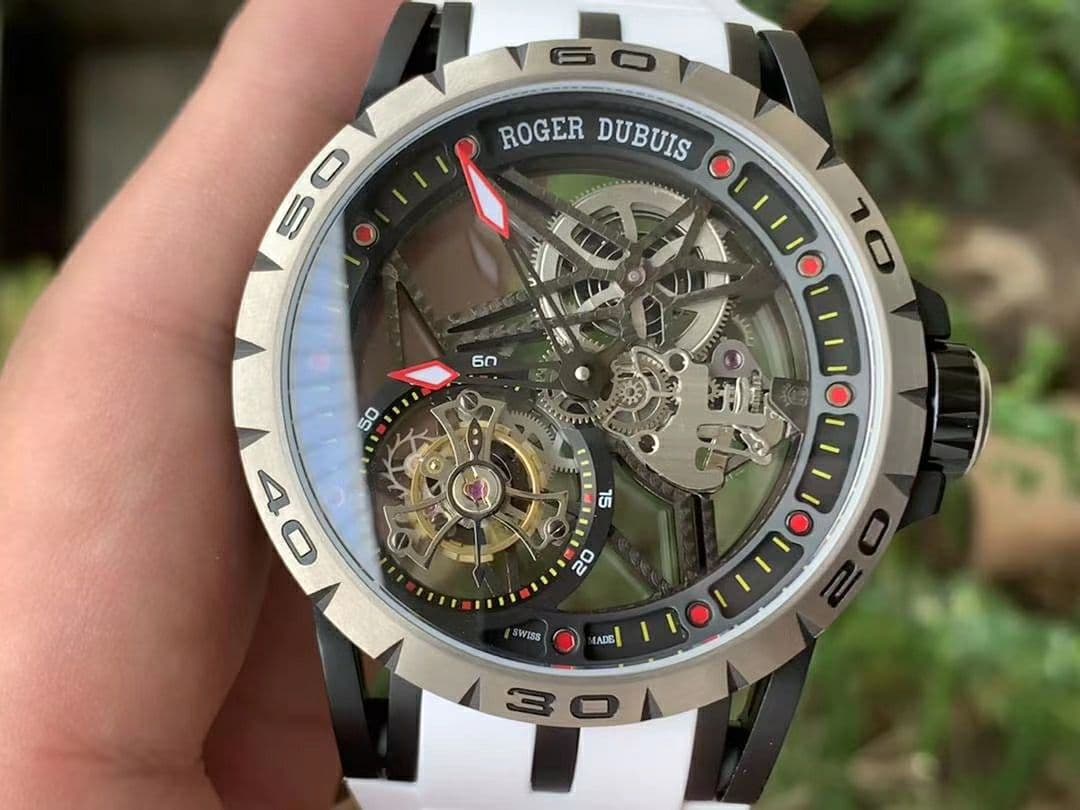 Roger Dubuis G041C - Excalibur Spider Skele Flying Tourb TI/RU White BBR Roger Dubuis G041C - Excalibur Spider Skele Flying Tourb TI/RU White BBR